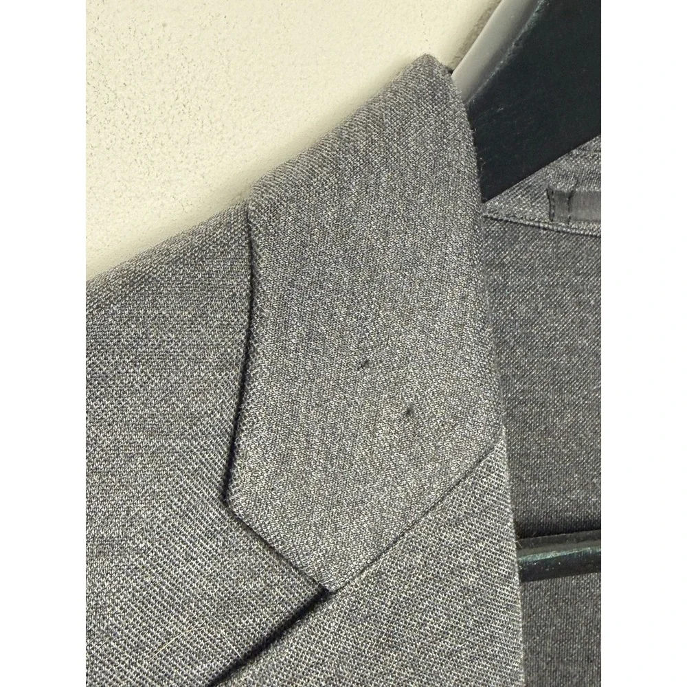 Uniqlo Mens Comfort Jacket Blazer Charcoal Gray Knit Jersey Size M 2-Button
